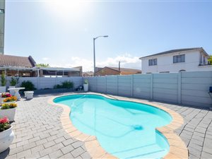 3 Bed House in Ottery