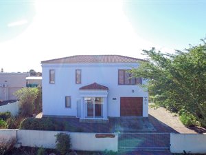2 Bed House in Wavecrest