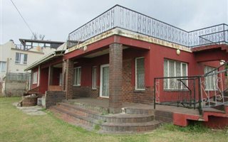 3 Bedroom House in Desainagar