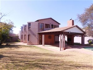 4 Bed House in Willow Acres