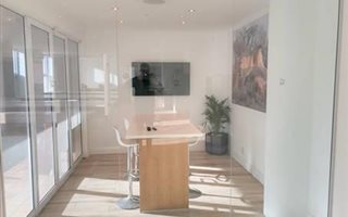 143 m² Commercial space in De Waterkant
