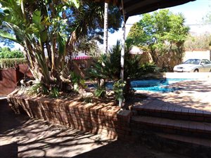 4 Bedroom House in Bordeaux North