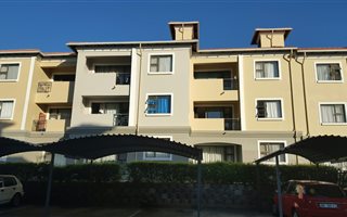 2 Bedroom Apartment in Halfway House