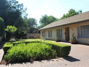 5 Bed House in Wierda Park
