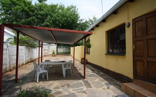 1 Bedroom Garden Cottage in Blairgowrie