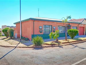 3 Bed House in Burgershoop