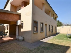 3 Bed Duplex in Alberante