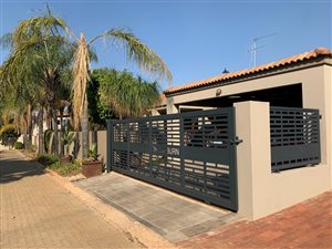 3 Bed House in Silver Lakes Golf Estate