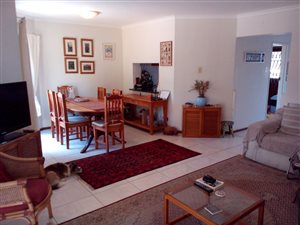 3 Bedroom Townhouse in Bloubergrant