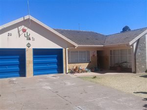 3 Bed House in Meiringspark