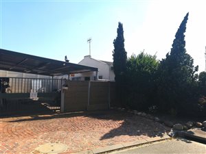 2 Bed House in Oakglen