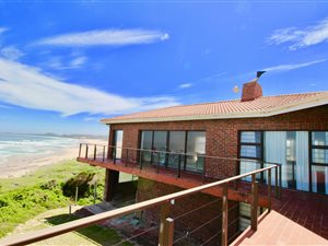 8 Bed House in Oyster Bay