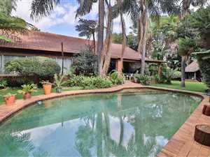 5 Bed House in Pierre van Ryneveld