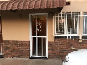 2 Bed Apartment in Lyttelton Manor