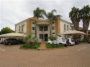 369 m² Commercial space in Highveld