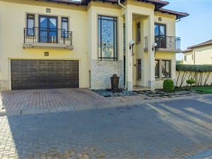 3 Bed House in Newmarket Park