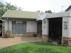 2 Bed Townhouse in Arcon Park