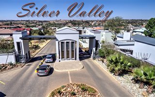 815 m² Land available in Homes Haven