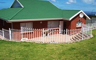 3 Bedroom House in Dana Bay