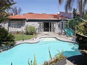 4 Bed House in Fairmount