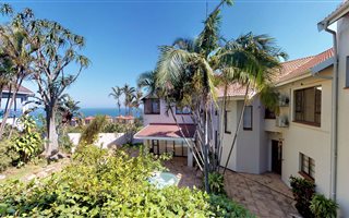 5 Bedroom House in Zinkwazi Beach