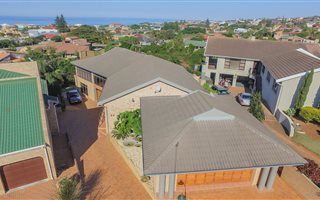6 Bedroom House in Jeffreys Bay