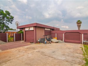 4 Bed House in Noycedale