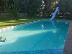 6 Bedroom House in Flamwood