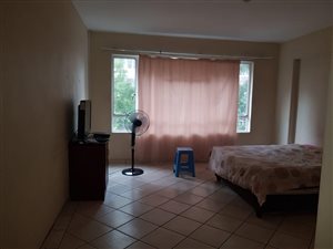 Studio Apartment in Albert Park
