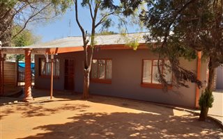 5 Bedroom House in Dawkinsville