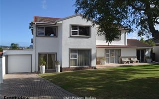 4 Bedroom House in Framesby