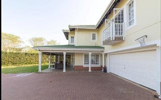 4 Bedroom Duplex in Mt Edgecombe Estate 1 & 2