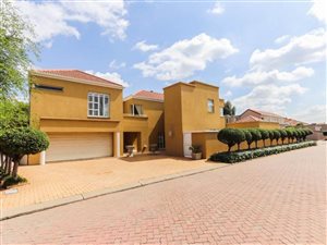4 Bed House in Three Rivers East