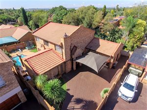 4 Bed House in Eldoraigne