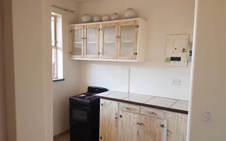 1 Bedroom Apartment in Vanderbijlpark CW
