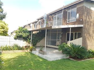 3 Bed Townhouse in Clubview