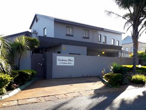 1 Bed Duplex in Clubview