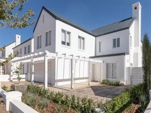 3 Bed House in Koelenhof
