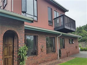 5 Bed House in Athlone Park