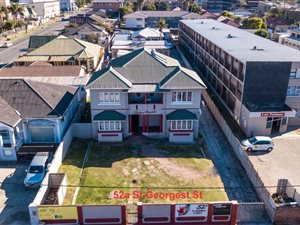877 m² Commercial space in Southernwood