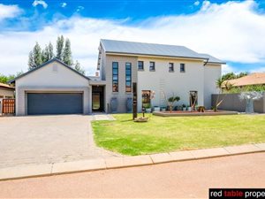 4 Bed House in Hazeldean (Silverlakes Surroundings)