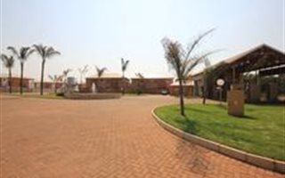 2 Bedroom Townhouse in Andeon AH