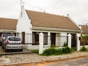 3 Bed House in Berg En Dal