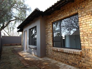 3 Bed Simplex in Dawnpark