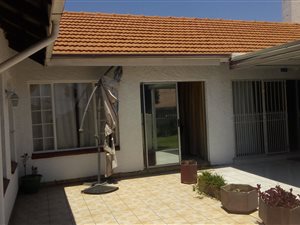 3 Bed House in Isandovale