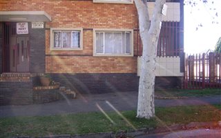 1 Bedroom Apartment in Rosettenville