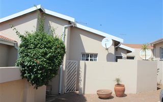 2 Bedroom Townhouse in Lambton