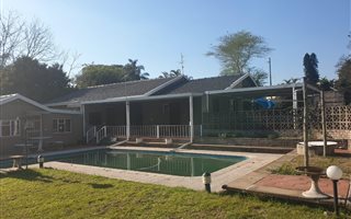 400 m² Commercial space in Manors