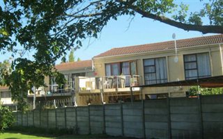 2 Bedroom Apartment in George South