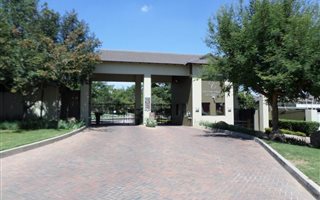 2 Bedroom Apartment in Fourways